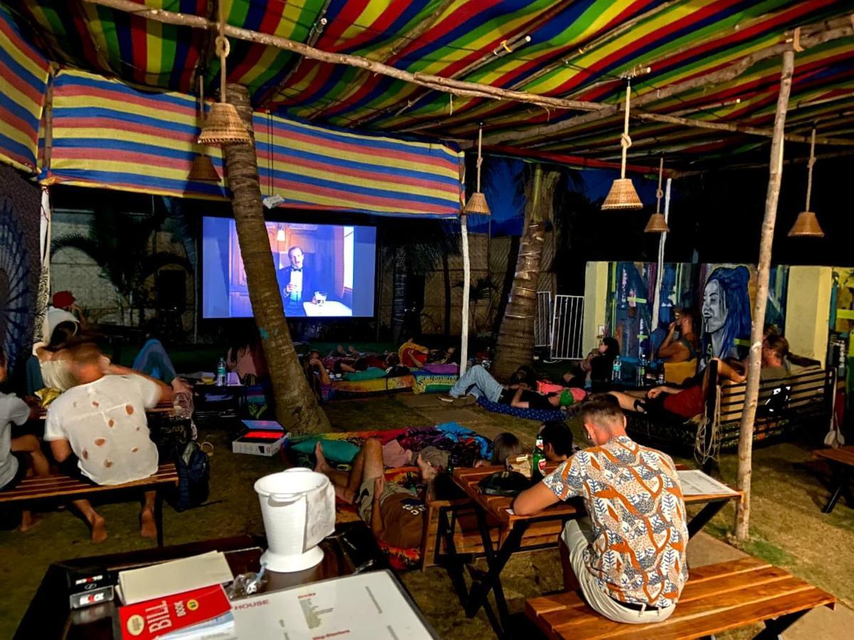 Spirithouse Hostel อารัมบล ภายนอก รูปภาพ